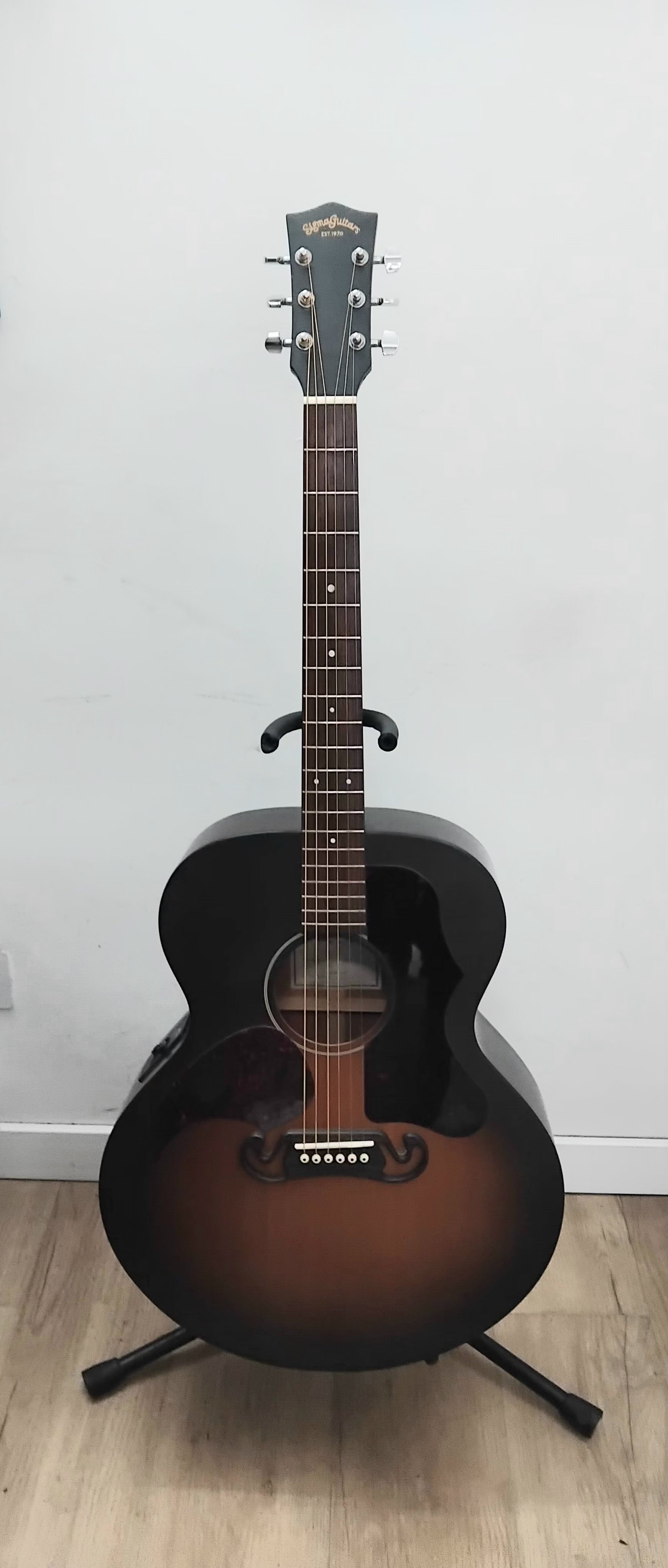 Guitarra Sigma electroacústica modelo GJM-SJE cuerdas Martin 0.10 quintada y afinada a punto - Nueva -