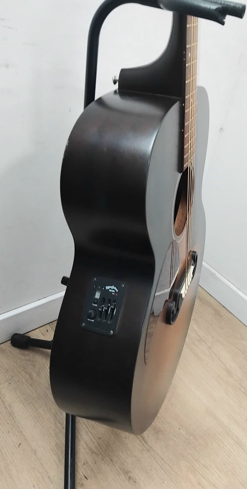 Guitarra Sigma electroacústica modelo GJM-SJE cuerdas Martin 0.10 quintada y afinada a punto - Nueva -