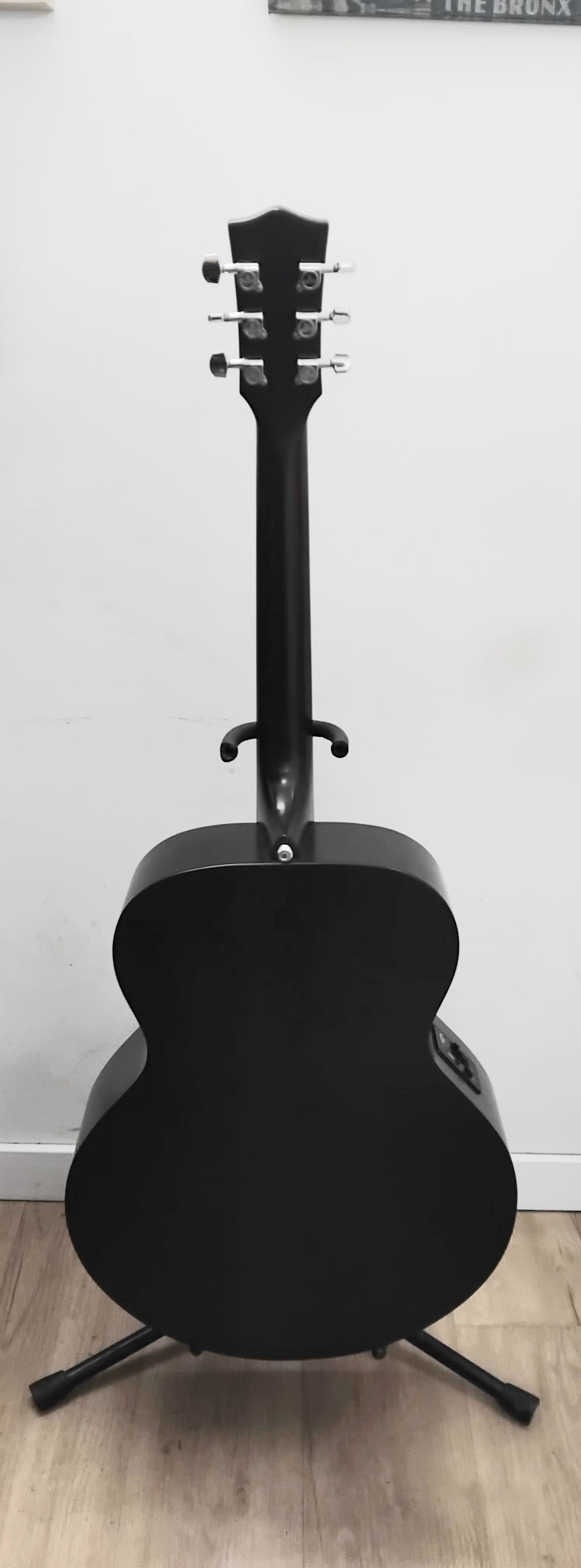 Guitarra Sigma electroacústica modelo GJM-SJE cuerdas Martin 0.10 quintada y afinada a punto - Nueva -
